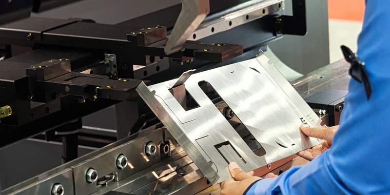 gia công kim loại tấm 